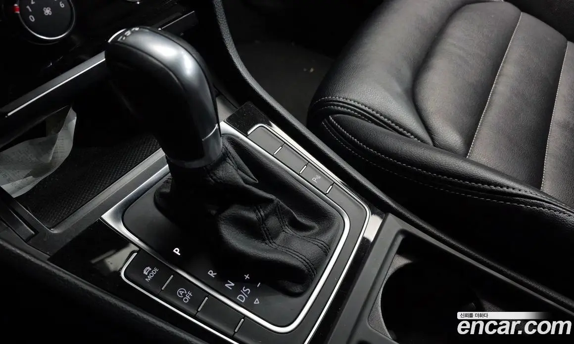 Volkswagen Golf 2015 1.6 автомат (гидро), фото 9 Volkswagen Golf 2015 1.6 автомат (гидро), фото 9