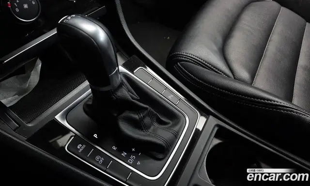 Volkswagen Golf 2015 1.6 автомат (гидро), миниатюра 9 Volkswagen Golf 2015 1.6 автомат (гидро), миниатюра 9