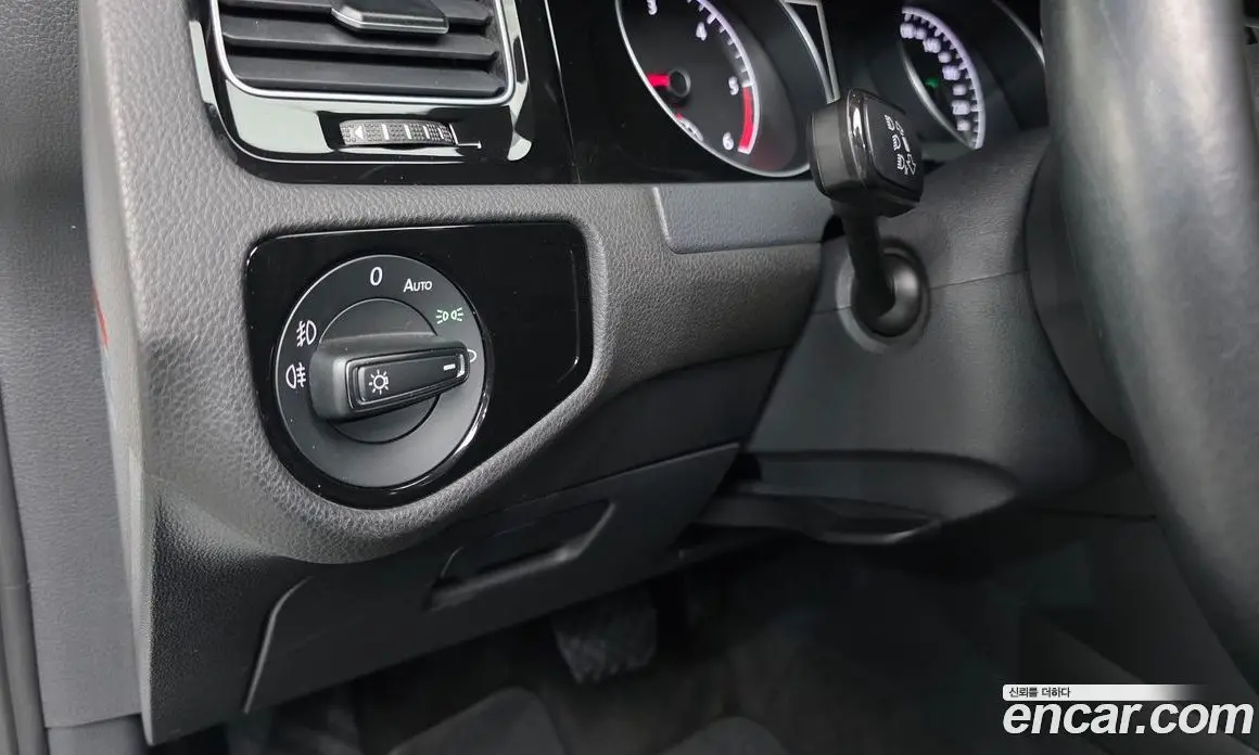 Volkswagen Golf 2015 2.0 автомат (гидро), фото 12