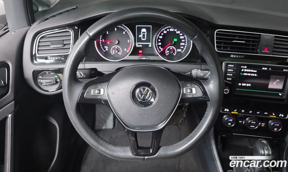 Volkswagen Golf 2015 2.0 автомат (гидро), фото 13