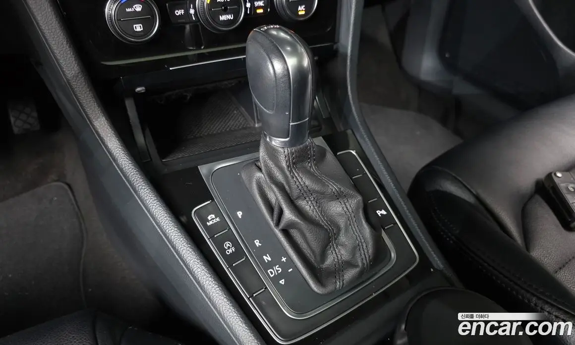 Volkswagen Golf 2015 2.0 автомат (гидро), фото 9