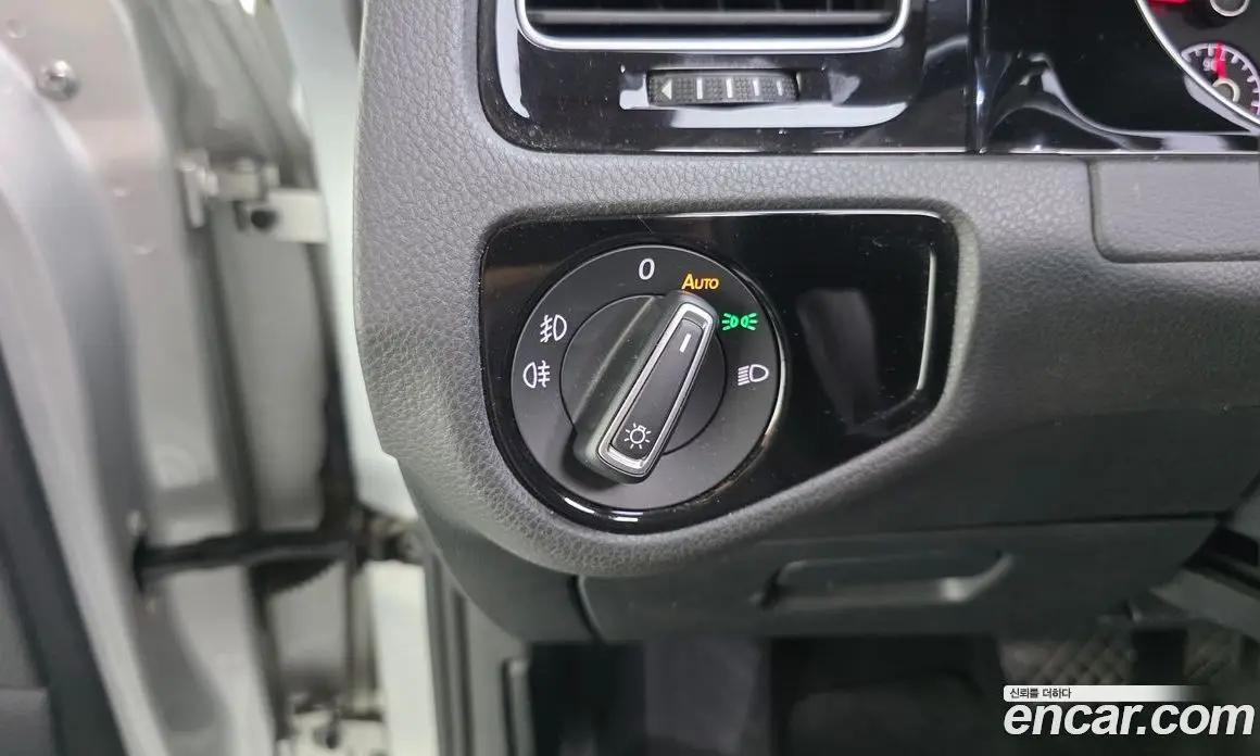 Volkswagen Golf 2016 2.0 автомат (гидро), фото 17