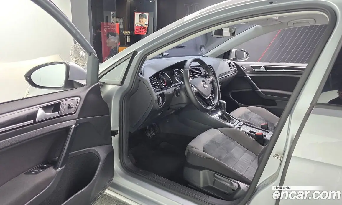 Volkswagen Golf 2016 2.0 автомат (гидро), фото 10