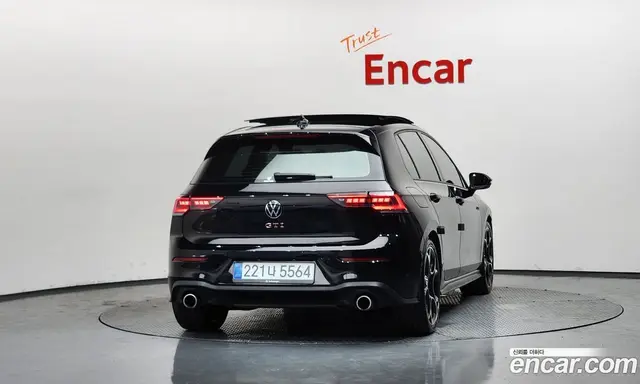 Volkswagen Golf 2025 2.0 автомат (гидро), миниатюра 3