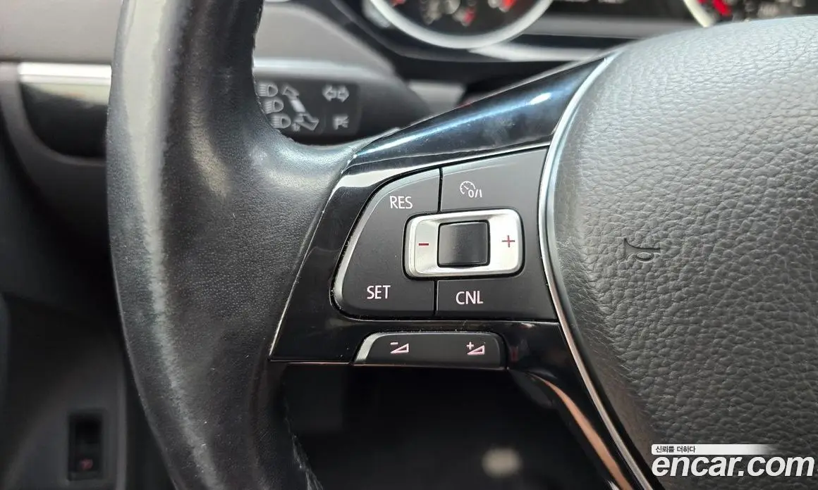 Volkswagen Jetta 2015 2.0 автомат (гидро), фото 16