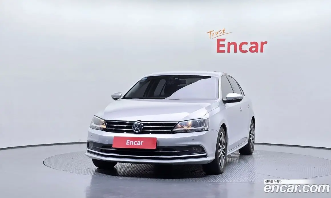 Volkswagen Jetta 2015 2.0 автомат (гидро), фото 3