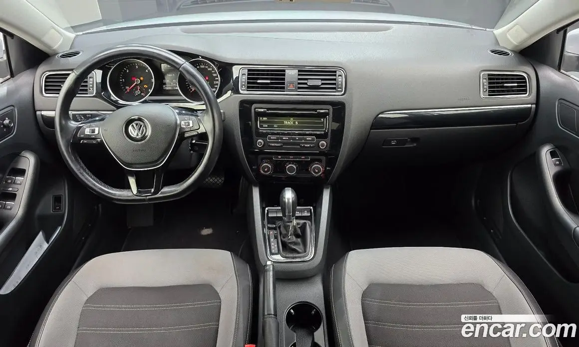 Volkswagen Jetta 2015 2.0 автомат (гидро), фото 7
