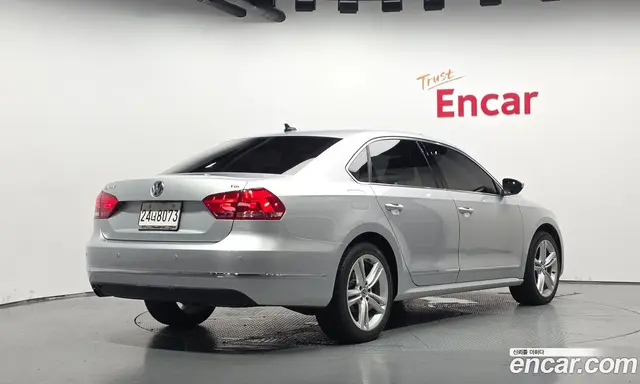 Volkswagen Passat 2014 2.0 автомат (гидро), миниатюра 2