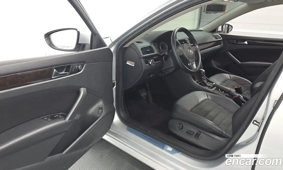Volkswagen Passat 2014 2.0 автомат (гидро), фото 13