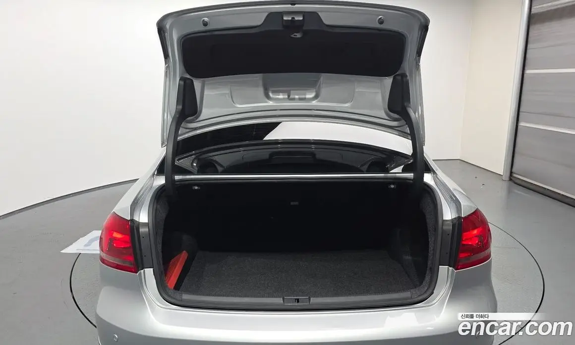Volkswagen Passat 2014 2.0 автомат (гидро), фото 26