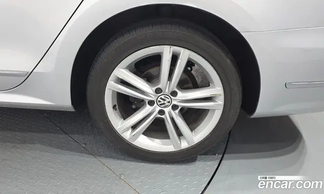 Volkswagen Passat 2014 2.0 автомат (гидро), миниатюра 7