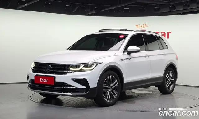 Volkswagen Tiguan 2023 2.0 автомат (гидро), миниатюра 1