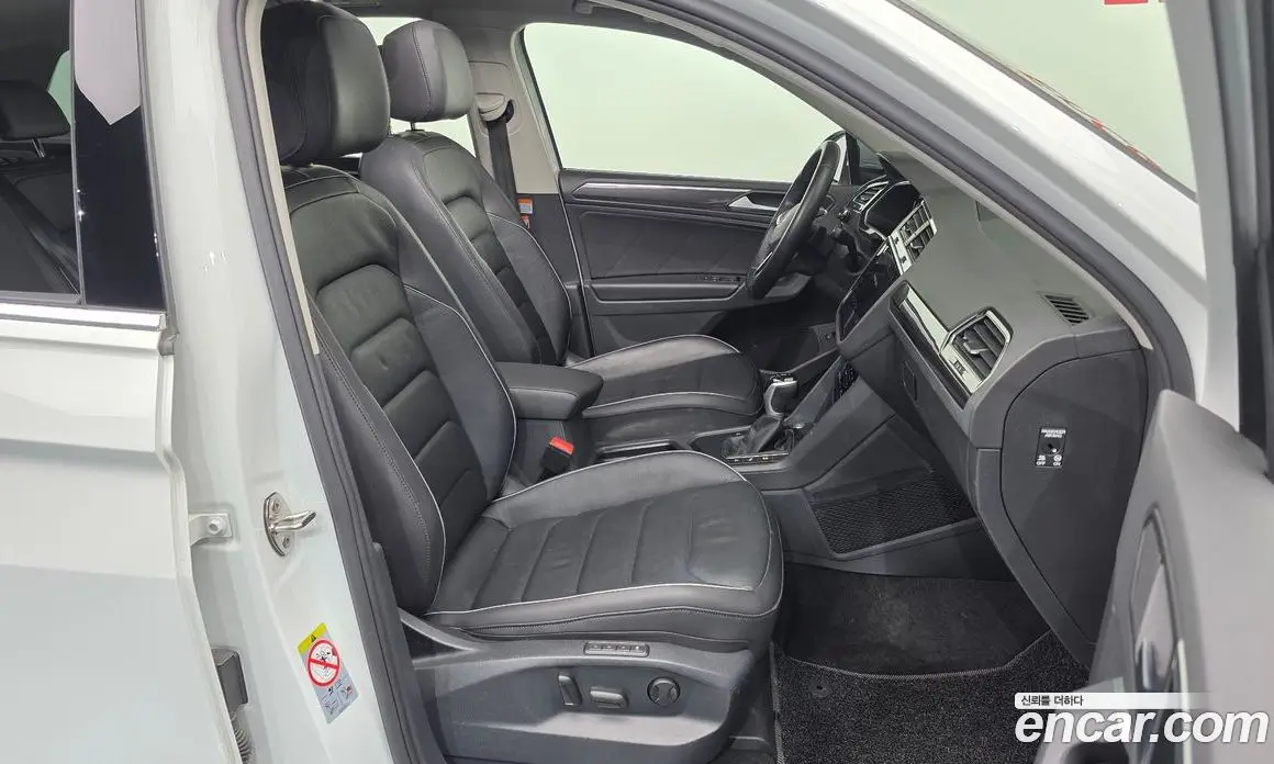 Volkswagen Tiguan 2023 2.0 автомат (гидро), фото 11