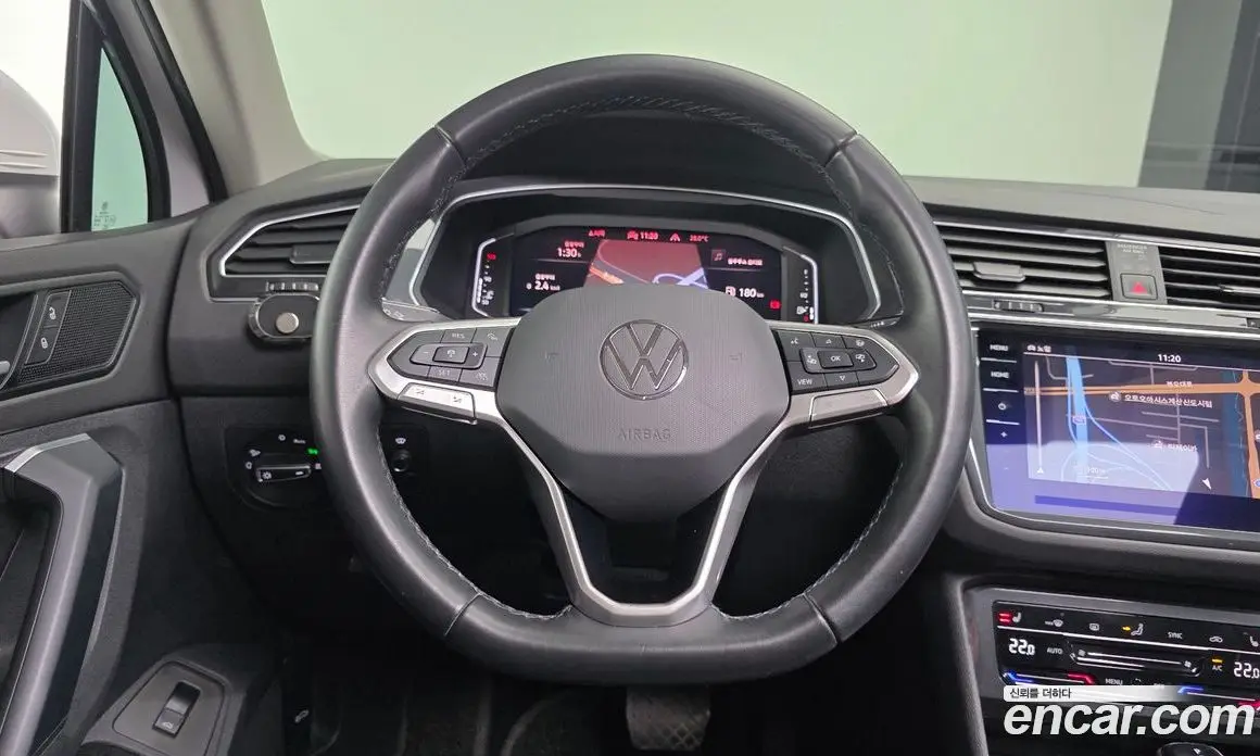 Volkswagen Tiguan 2023 2.0 автомат (гидро), фото 13