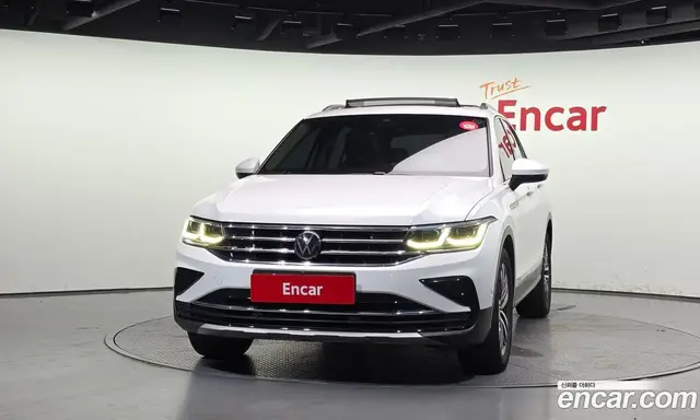 Volkswagen Tiguan 2023 2.0 автомат (гидро), миниатюра 3