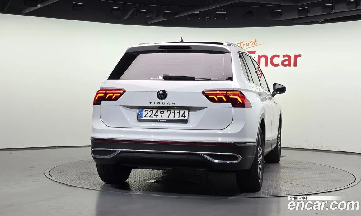 Volkswagen Tiguan 2023 2.0 автомат (гидро), фото 4