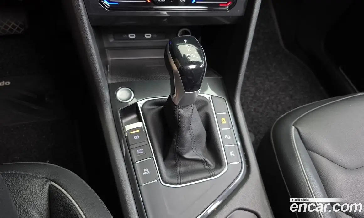 Volkswagen Tiguan 2023 2.0 автомат (гидро), фото 9