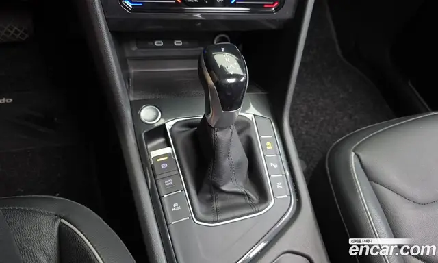 Volkswagen Tiguan 2023 2.0 автомат (гидро), миниатюра 9