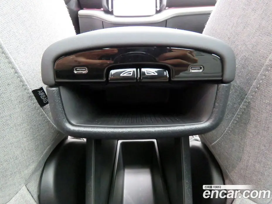 Volvo EX30 2025 0.2 автомат (гидро), фото 12