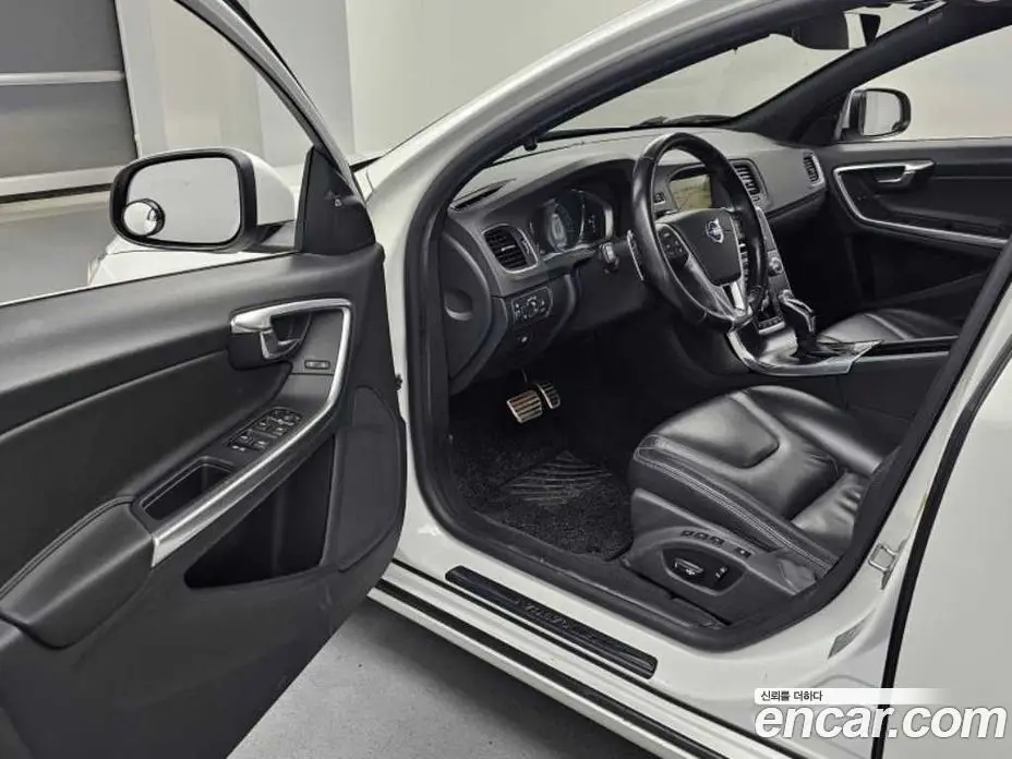 Volvo S60 2015 2.0 автомат (гидро), фото 11