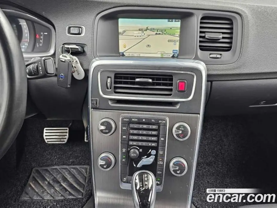 Volvo S60 2015 2.0 автомат (гидро), фото 14