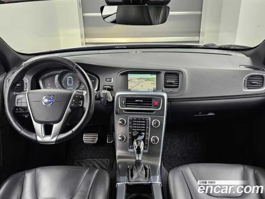 Volvo S60 2015 2.0 автомат (гидро), фото 8