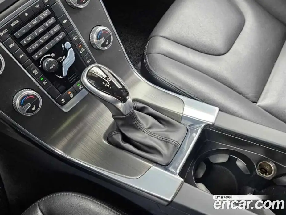 Volvo S60 2015 2.0 автомат (гидро), фото 9