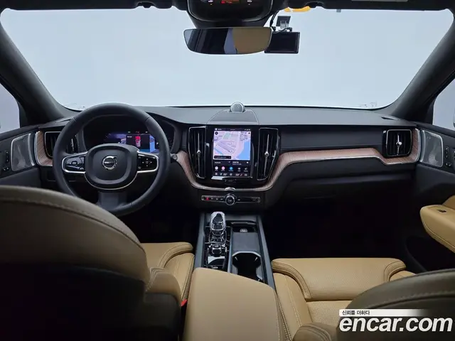 Volvo XC60 2023 2.0 автомат (гидро), миниатюра 7