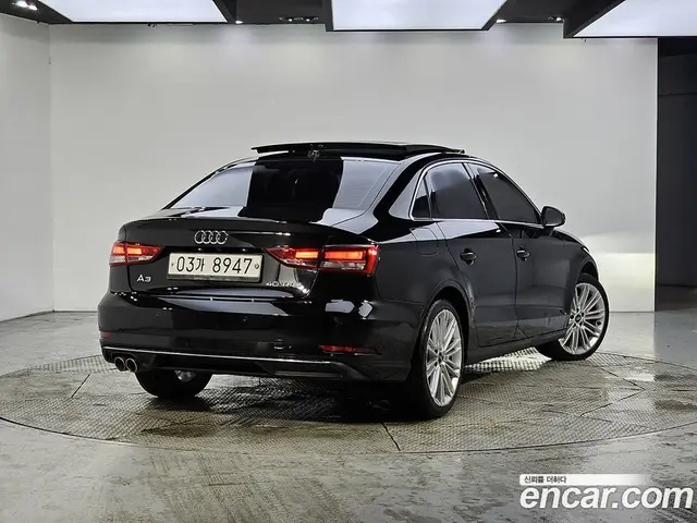 Audi A3 2018 2.0 автомат (гидро), миниатюра 4
