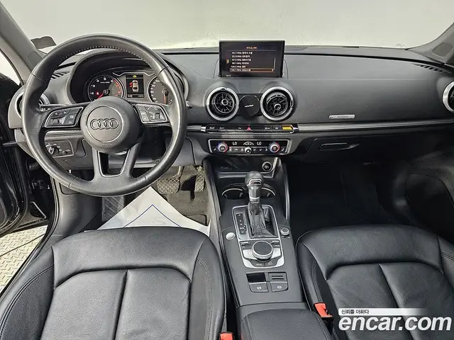 Audi A3 2018 2.0 автомат (гидро), миниатюра 5