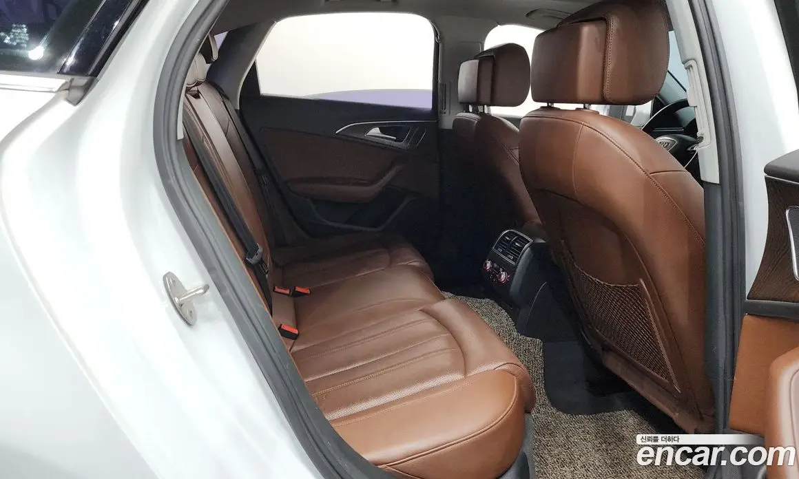 Audi A6 2015 2.0 автомат (гидро), фото 11