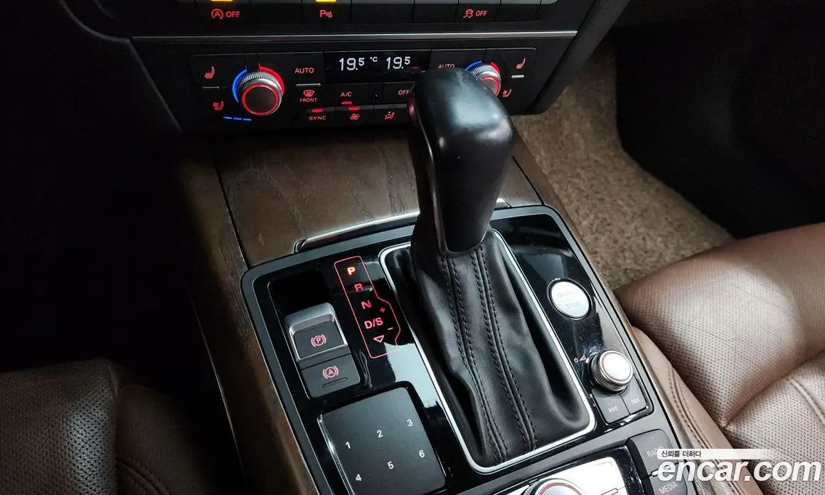 Audi A6 2015 2.0 автомат (гидро), фото 9