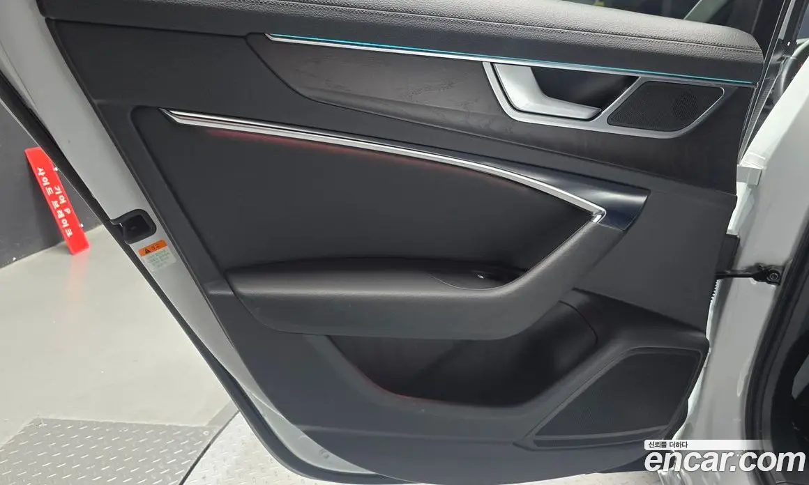 Audi A6 2019 2.0 автомат (гидро), фото 15