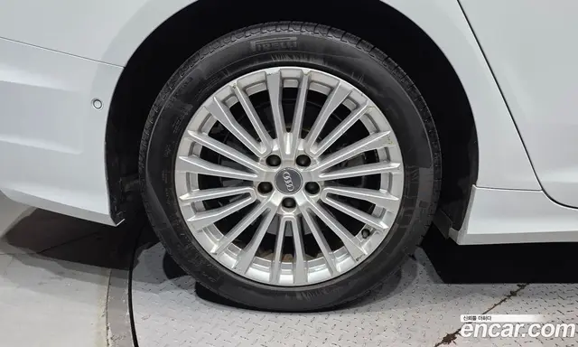 Audi A6 2019 2.0 автомат (гидро), миниатюра 5