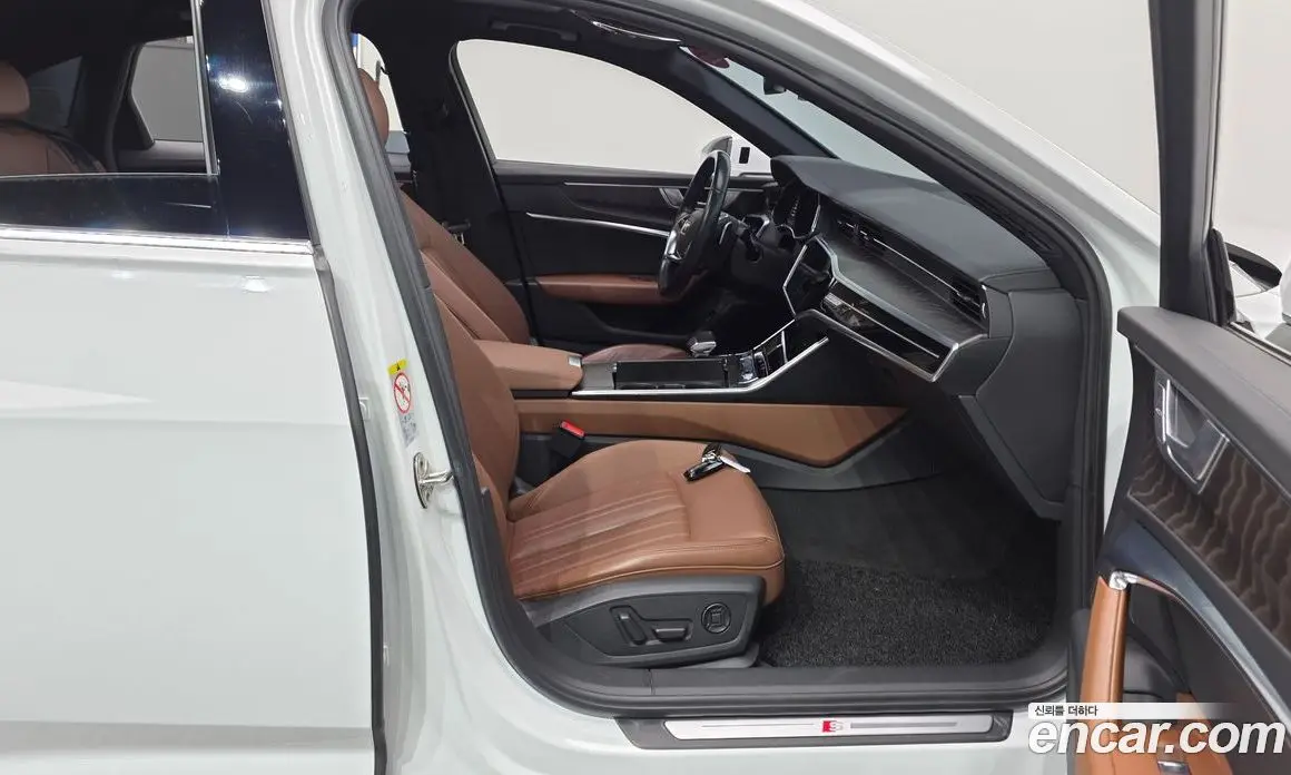Audi A6 2021 2.0 автомат (гидро), фото 16