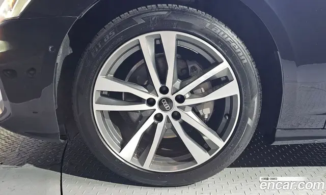 Audi A6 2022 2.0 автомат (гидро), миниатюра 5