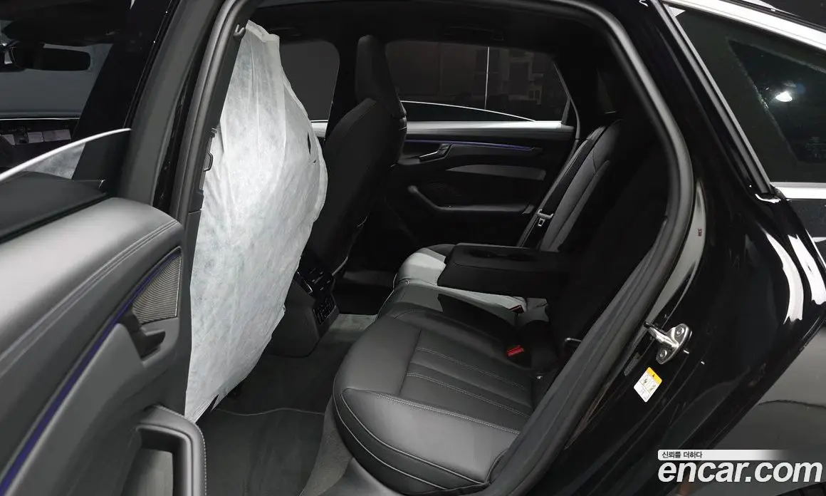 Audi A6 2026 2.0 автомат (гидро), фото 17