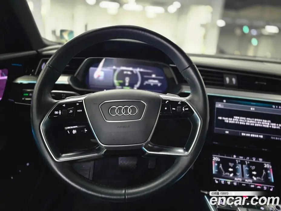 Audi e-tron 2022 0.1 автомат (гидро), фото 10