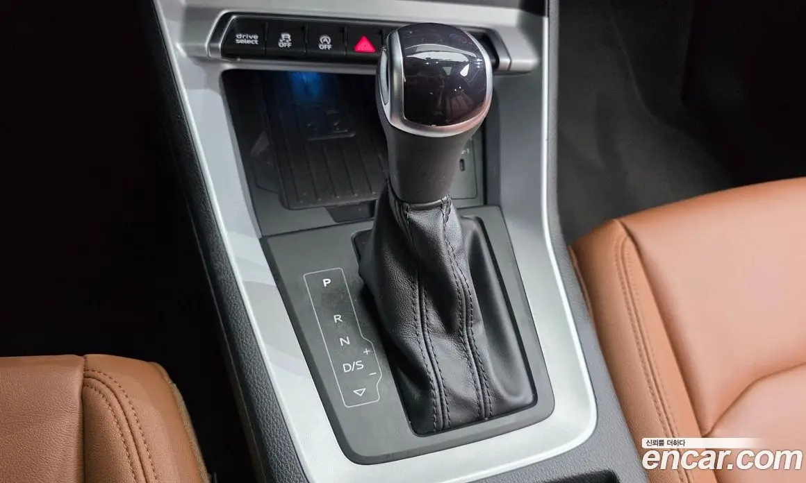 Audi Q3 2022 2.0 автомат (гидро), фото 12
