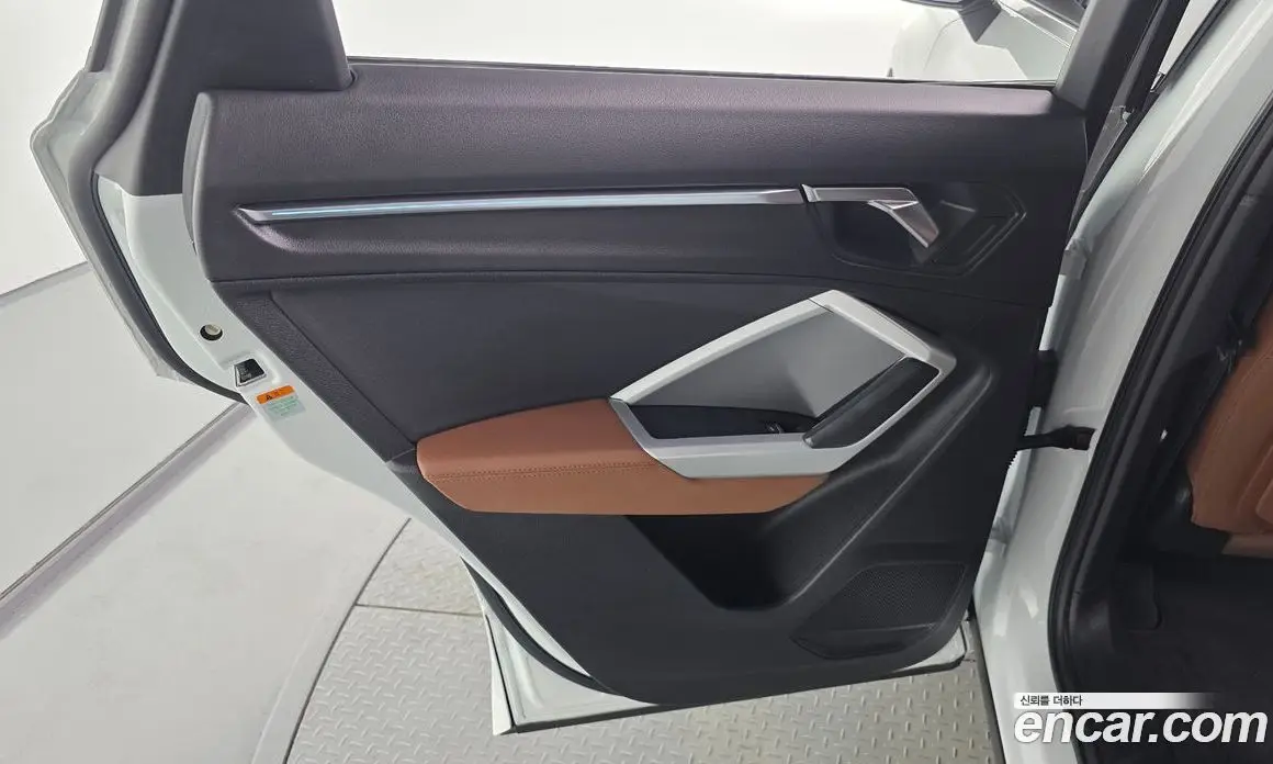 Audi Q3 2022 2.0 автомат (гидро), фото 15