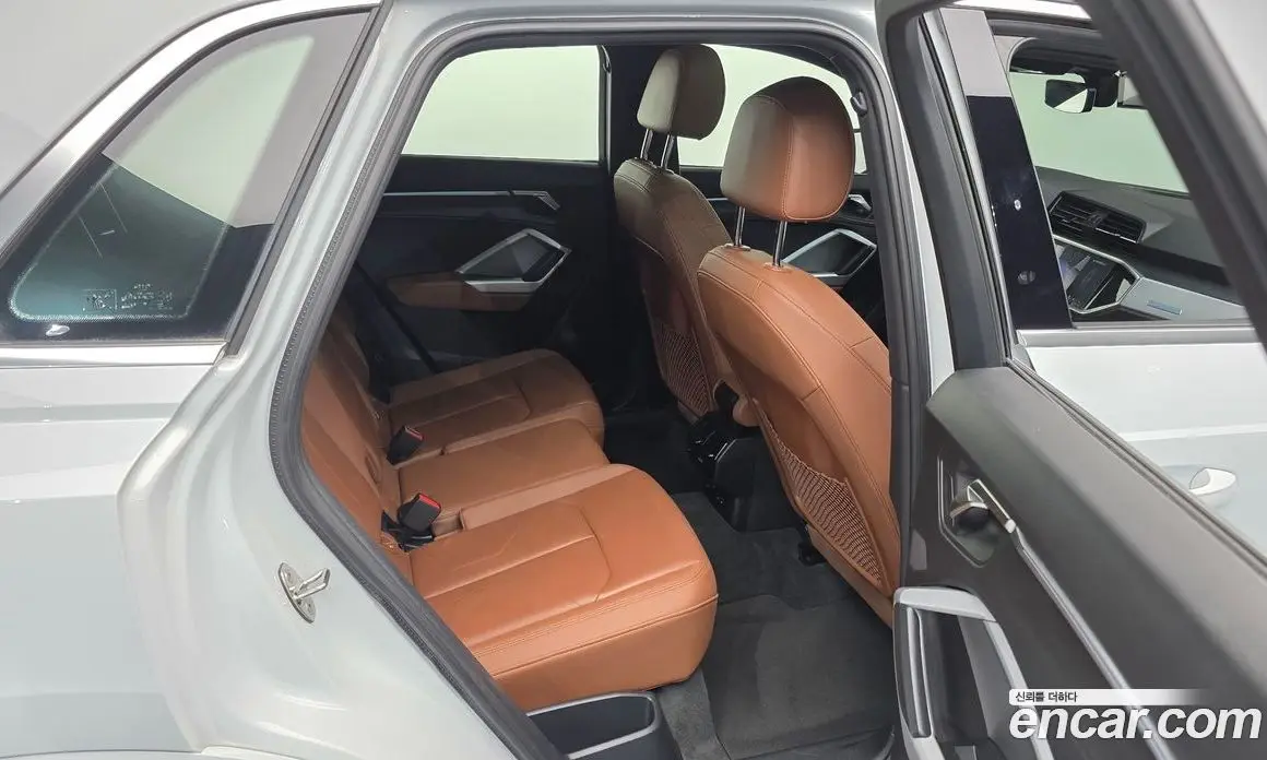 Audi Q3 2022 2.0 автомат (гидро), фото 18