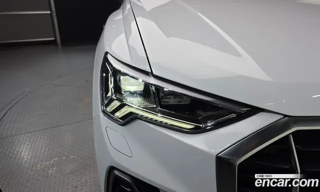 Audi Q3 2022 2.0 автомат (гидро), миниатюра 8