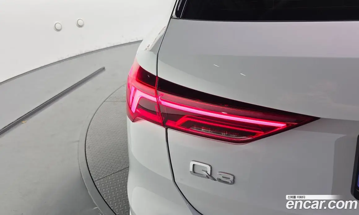 Audi Q3 2022 2.0 автомат (гидро), фото 9