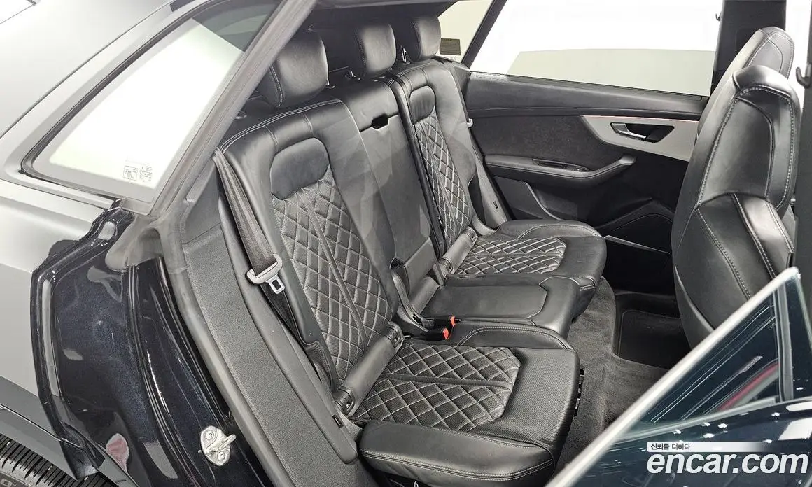 Audi Q8 2021 3.0 автомат (гидро), фото 17