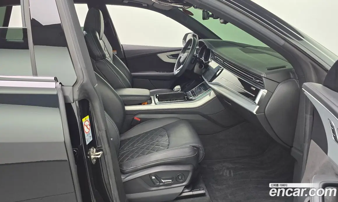 Audi Q8 2022 3.0 автомат (гидро), фото 16