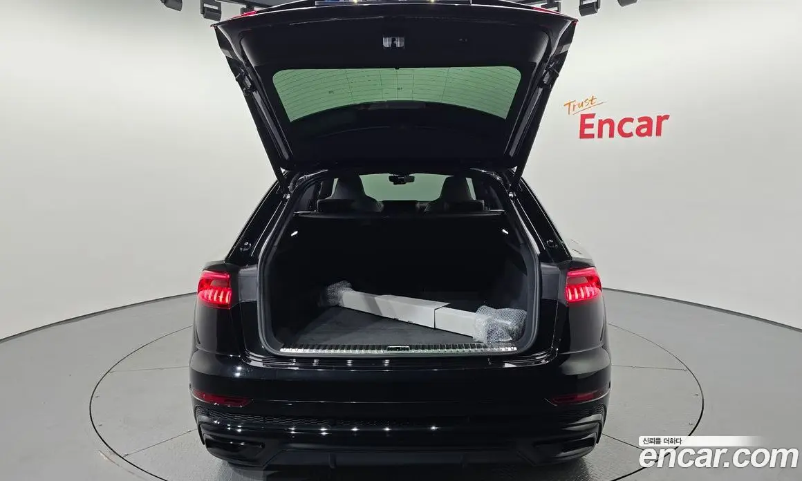 Audi Q8 2022 3.0 автомат (гидро), фото 25