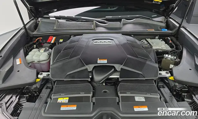 Audi Q8 2022 3.0 автомат (гидро), миниатюра 6