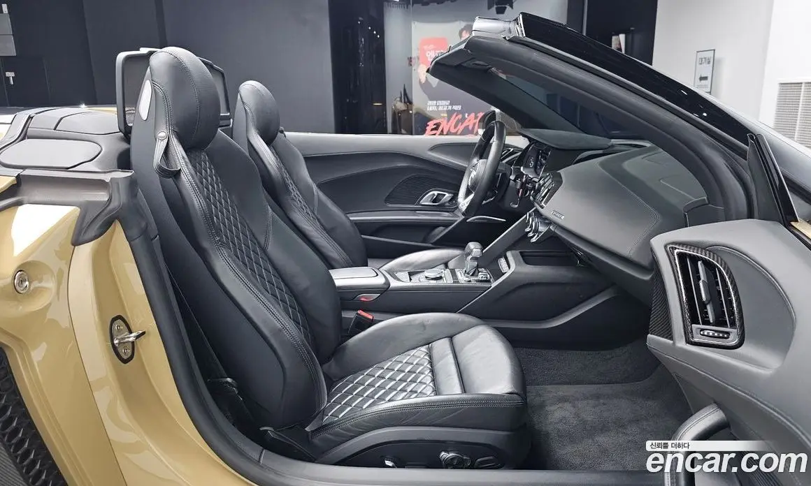 Audi R8 2017 5.2 автомат (гидро), фото 15