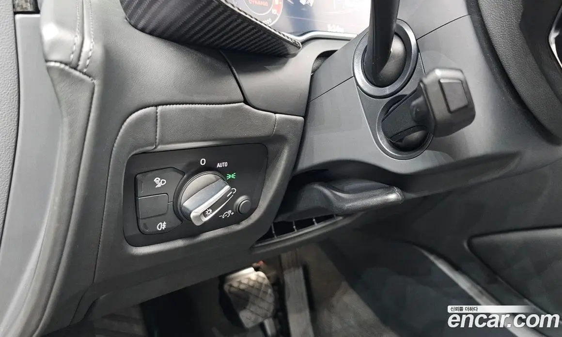 Audi R8 2017 5.2 автомат (гидро), фото 19