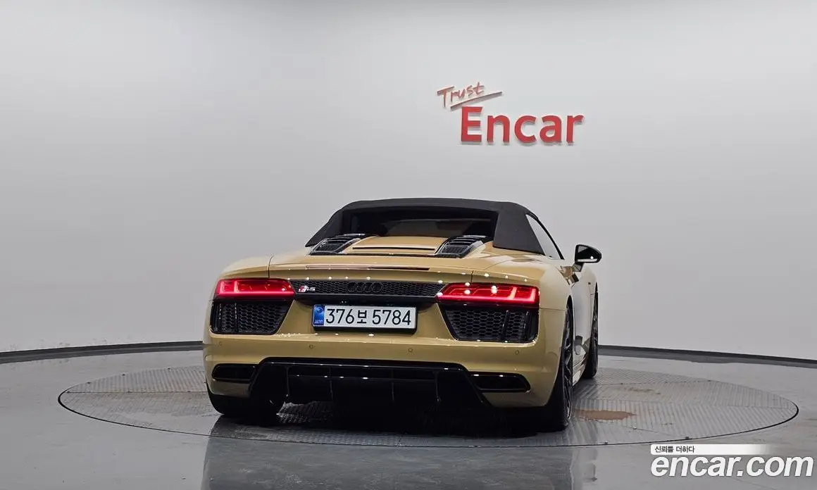 Audi R8 2017 5.2 автомат (гидро), фото 32